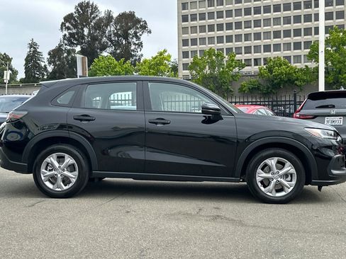 Used 2024 Honda HR-V LX image 3