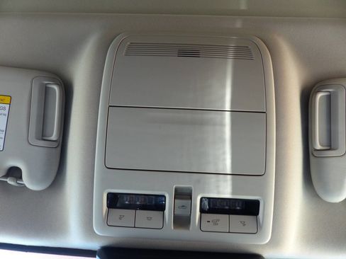 Used 2023 MAZDA CX-50 AWD 2.5 S w/ Accent Package image 31