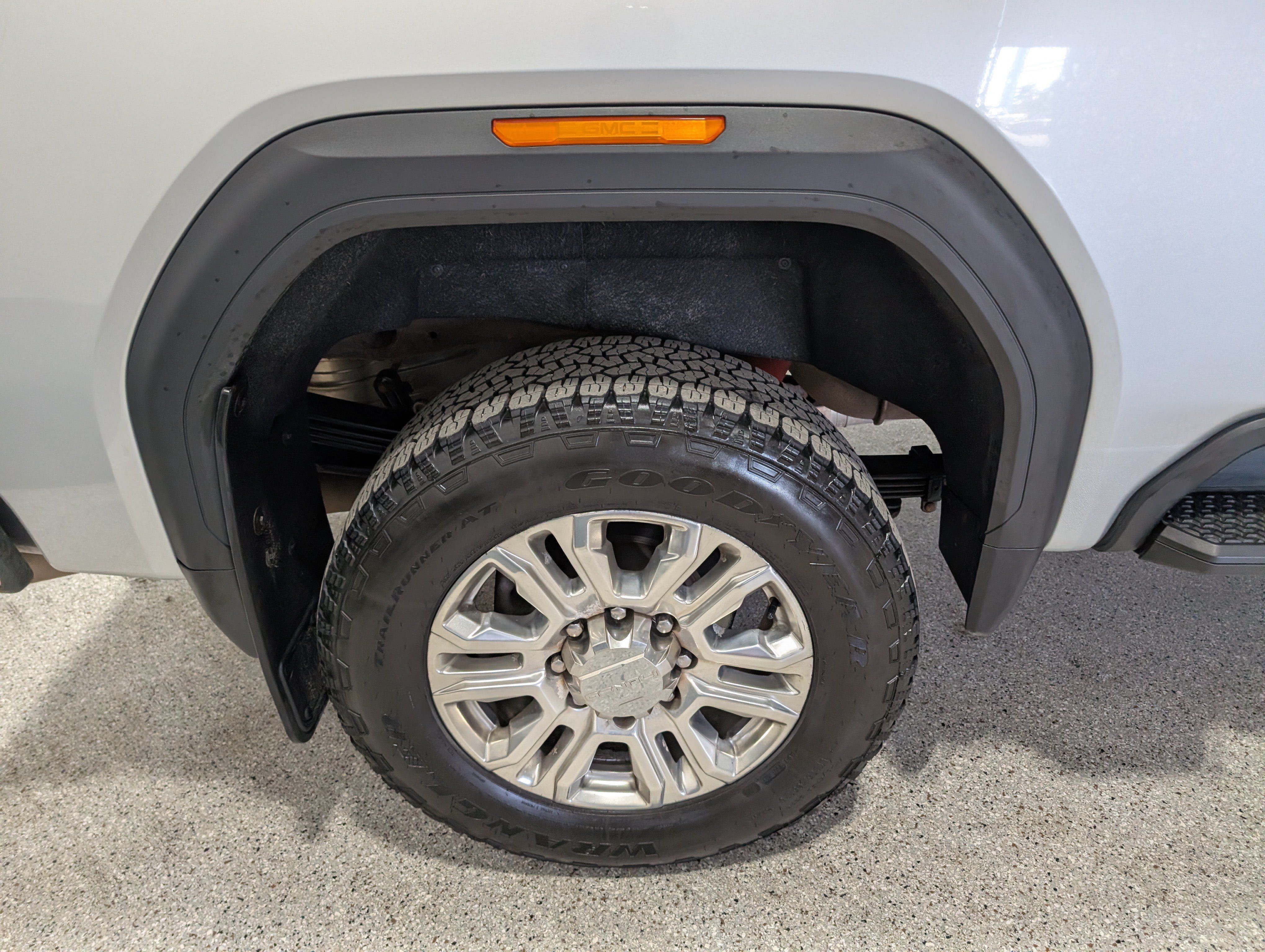 Used 2023 GMC Sierra 2500 Denali w/ Technology Package AWD/4WD image 14