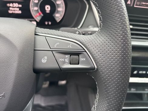 Certified 2024 Audi SQ5 Premium Plus image 23