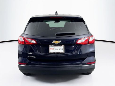 Used 2021 Chevrolet Equinox LS w/ LS Convenience Package image 10