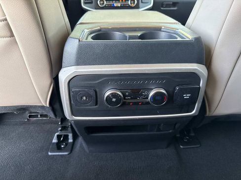 Used 2024 Ford Expedition Max Limited image 19