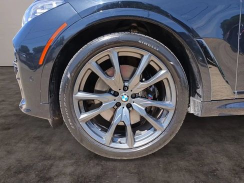 Used 2021 BMW X7 xDrive40i w/ M Sport Package AWD/4WD image 9