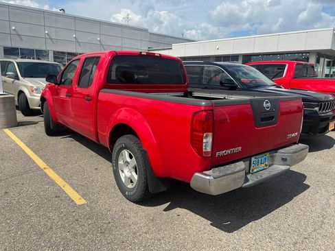 Used 2008 Nissan Frontier SE w/ SE Value Truck Pkg AWD/4WD image 4