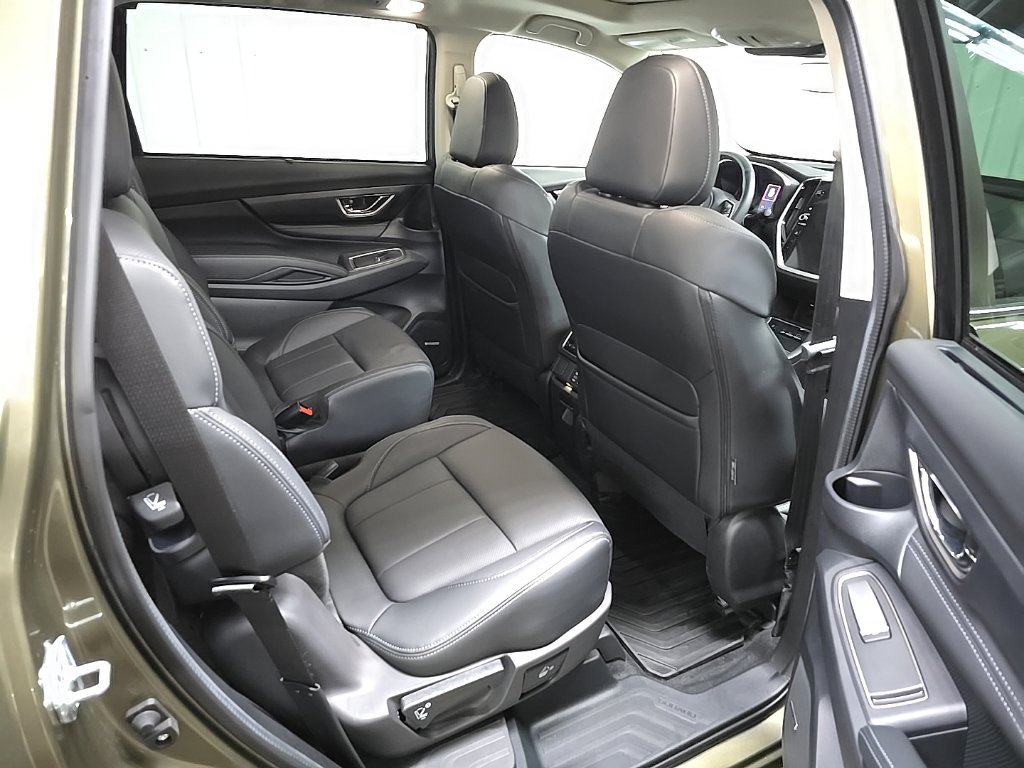 Used 2025 Subaru Ascent Limited AWD/4WD image 18