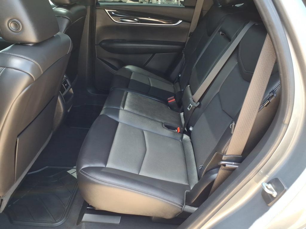 Used 2021 Cadillac XT5 Premium Luxury w/ LPO, Floor Liner Package FWD image 13