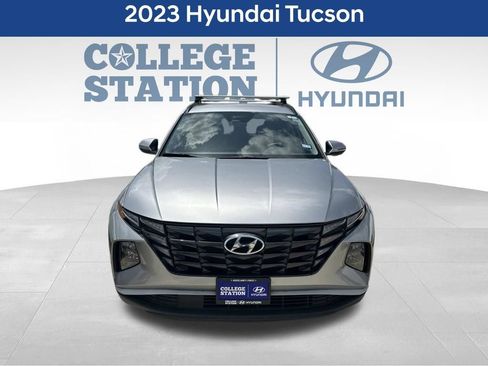 Used 2023 Hyundai Tucson SEL FWD image 2