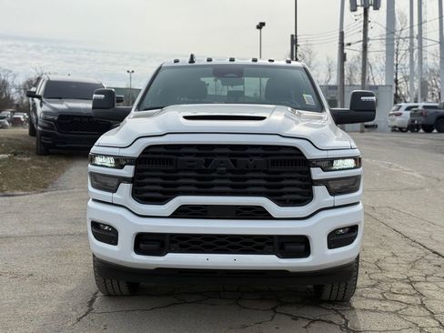New 2026 RAM 2500 Tradesman AWD/4WD image 3