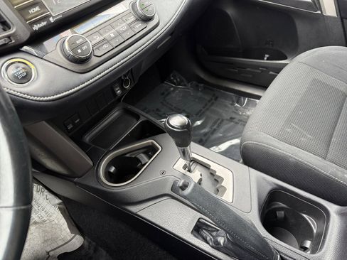 Used 2018 Toyota RAV4 XLE image 13