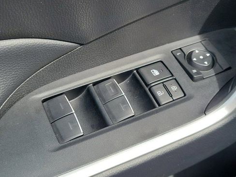 Certified 2025 Toyota RAV4 XLE FWD image 16