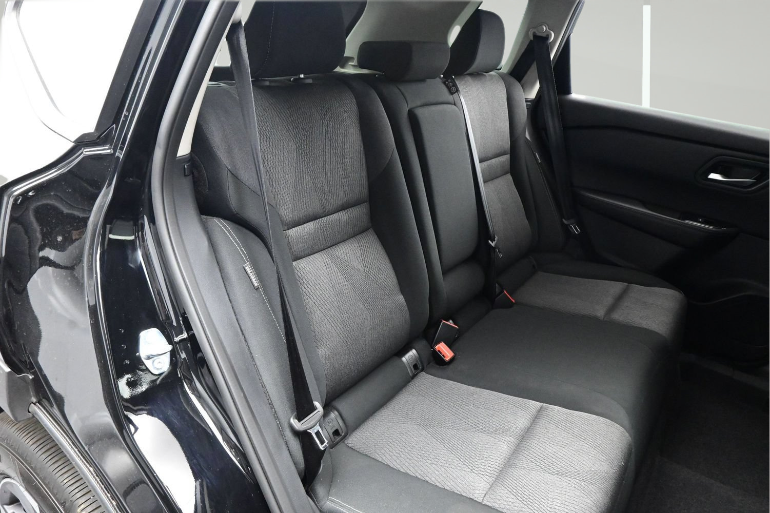 Certified 2026 Nissan Rogue SV w/ Cold Weather Package FWD image 13
