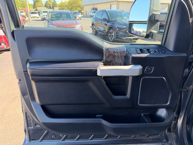 Used 2019 Ford F250 Lariat w/ Lariat Value Package AWD/4WD image 15