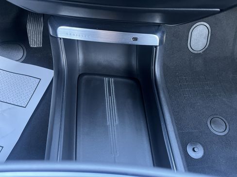 Used 2024 Cadillac Lyriq Luxury image 31