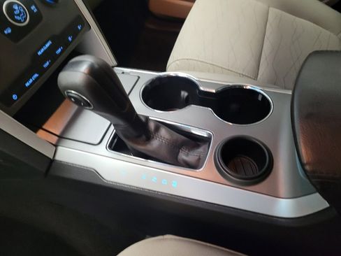 Used 2015 Ford Explorer FWD image 26