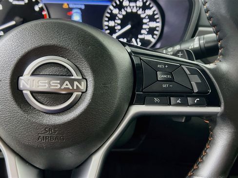 Used 2025 Nissan Altima 2.5 SR FWD image 19