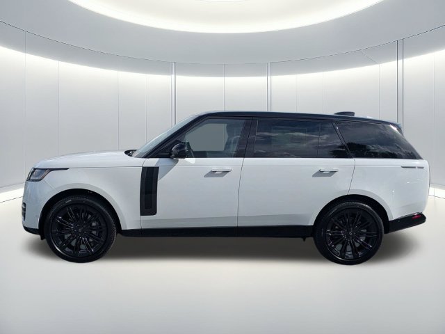 New 2027 Land Rover Range Rover Long Wheelbase SE AWD/4WD image 3