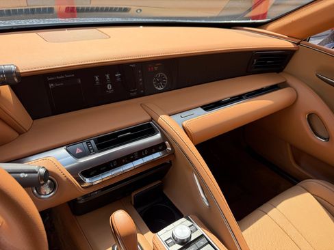 Used 2021 Lexus LC 500 Convertible w/ Touring Package RWD image 38