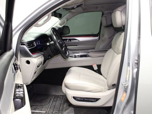 Used 2022 Jeep Grand Wagoneer Series I AWD/4WD image 20