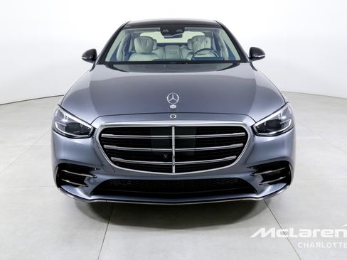 Used 2024 Mercedes-Benz S 580 4MATIC Sedan image 4