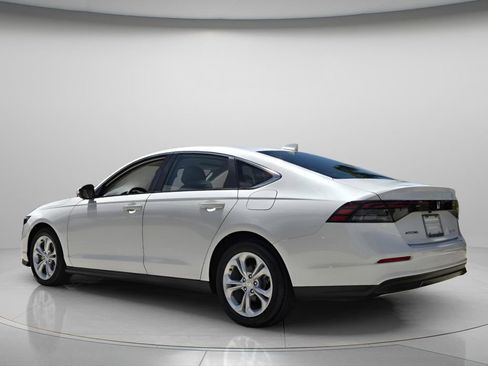 Certified 2024 Honda Accord LX image 8