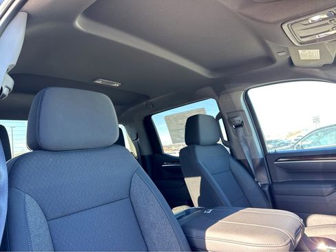 New 2026 GMC Sierra 1500 Elevation image 5