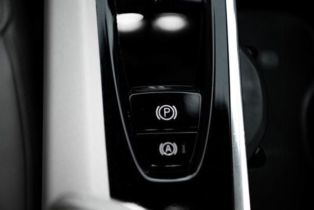 Used 2024 Volvo S60 B5 Core FWD image 23