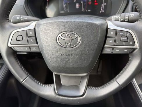Certified 2025 Toyota Grand Highlander FWD image 25