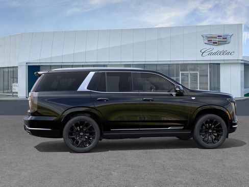 New 2026 Cadillac Escalade Luxury image 5