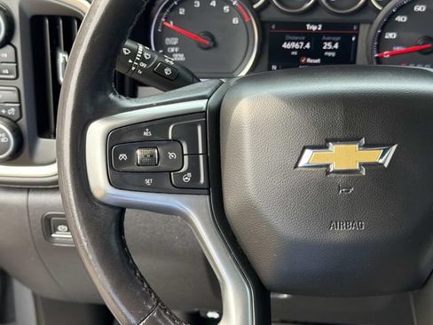 Used 2022 Chevrolet Silverado 1500 LT AWD/4WD image 28