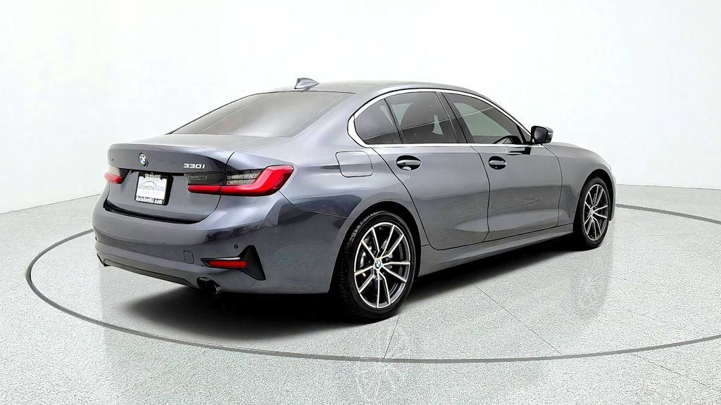 Used 2020 BMW 330i xDrive Sedan w/ Convenience Package AWD/4WD image 5