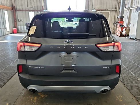 Used 2022 Ford Escape Titanium AWD/4WD image 17