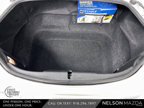 Used 2018 MAZDA MX-5 Miata RF Grand Touring image 30