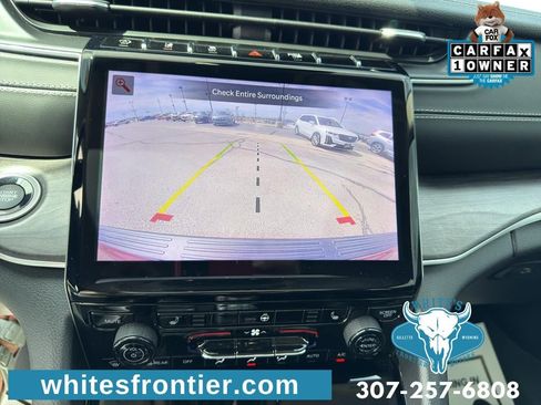 Used 2023 Jeep Grand Cherokee L Limited w/ Black Appearance Package AWD/4WD image 18