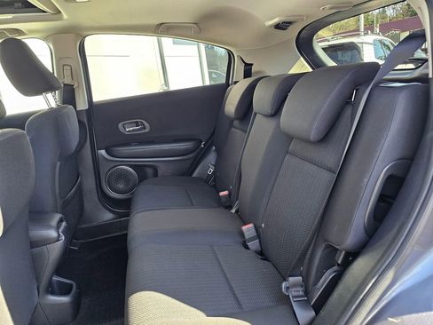 Used 2017 Honda HR-V EX image 16