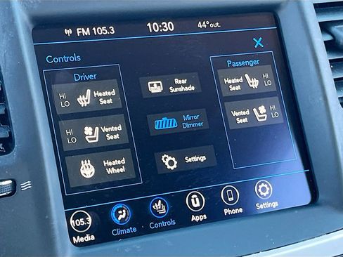 Certified 2023 Chrysler 300 Touring L w/ Comfort Group image 19