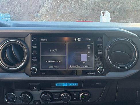 Used 2023 Toyota Tacoma TRD Off-Road image 16