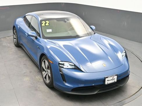 Used 2022 Porsche Taycan 4S image 28