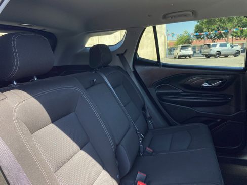 Used 2024 GMC Terrain SLE image 20