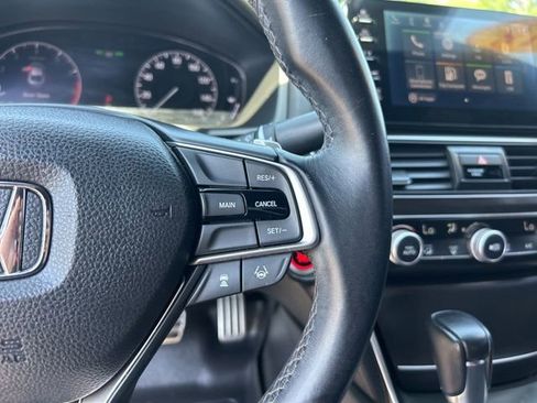 Used 2018 Honda Accord Sport image 21