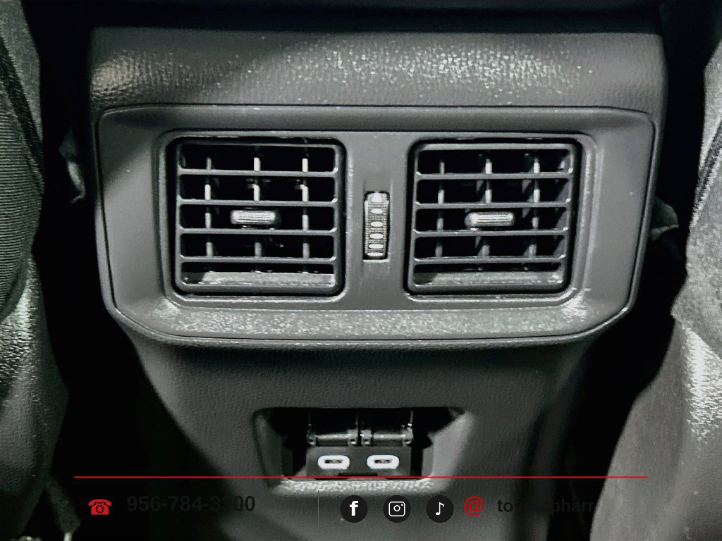 Used 2024 Toyota RAV4 XLE AWD/4WD image 22