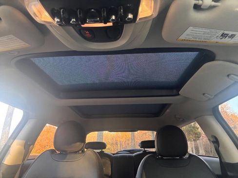 Used 2015 MINI Cooper S image 14