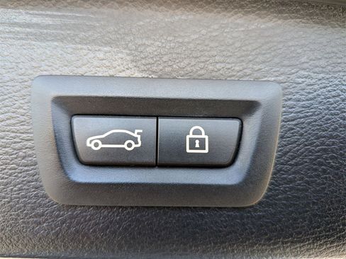 Used 2017 BMW X3 xDrive28i image 33