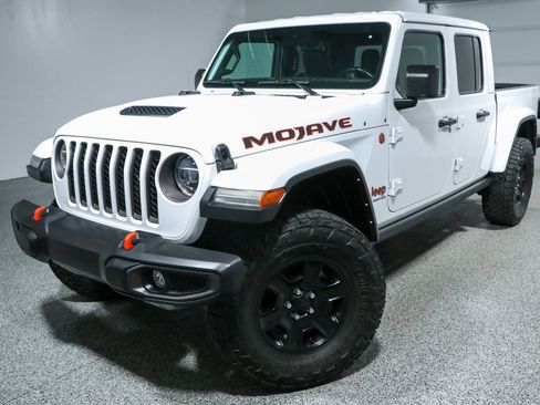 Used 2021 Jeep Gladiator Mojave AWD/4WD image 30