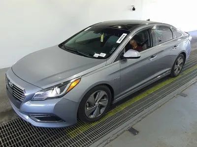 Used 2016 Hyundai Sonata Limited w/ Option Group 02 FWD image 1