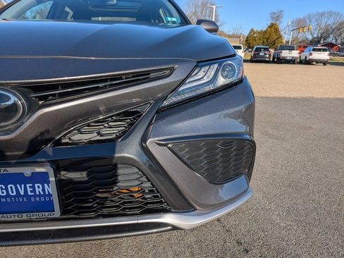 Used 2022 Toyota Camry XSE image 11