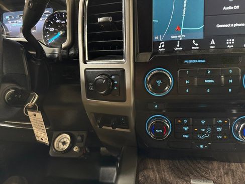 Used 2018 Ford F250 Lariat w/ Camper Package image 25