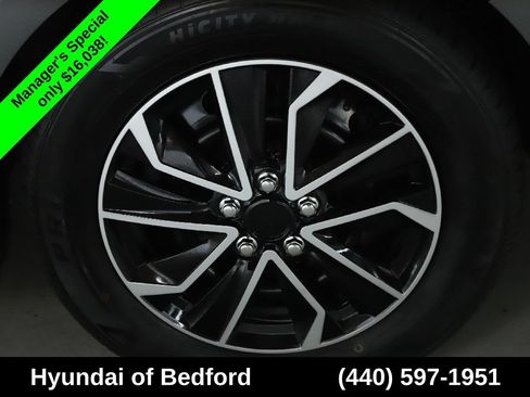 Used 2024 Nissan Altima 2.5 S FWD image 11