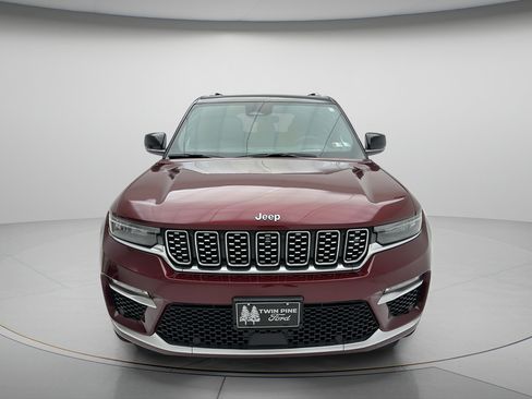 Used 2023 Jeep Grand Cherokee Summit AWD/4WD image 2