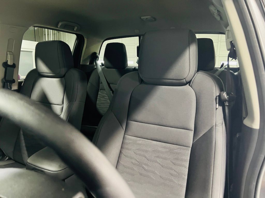 New 2027 Nissan Frontier S RWD image 3