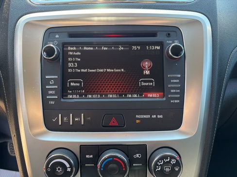 Used 2016 GMC Acadia SLE image 14